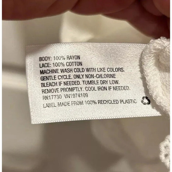 Knox Rose Flowy Tank Lace Keyhole Button Rayon Women’s Size Large - Picture 6 of 6